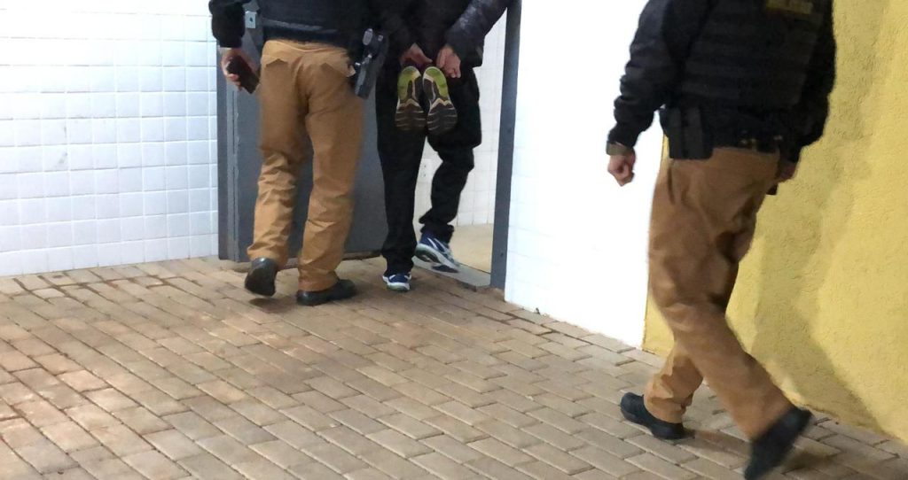 Acusado de agredir a esposa é detido pela PM no Riviera