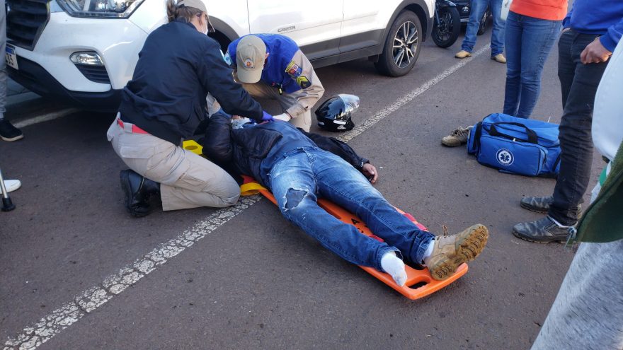 Motociclista fica ferido em acidente no Claudete