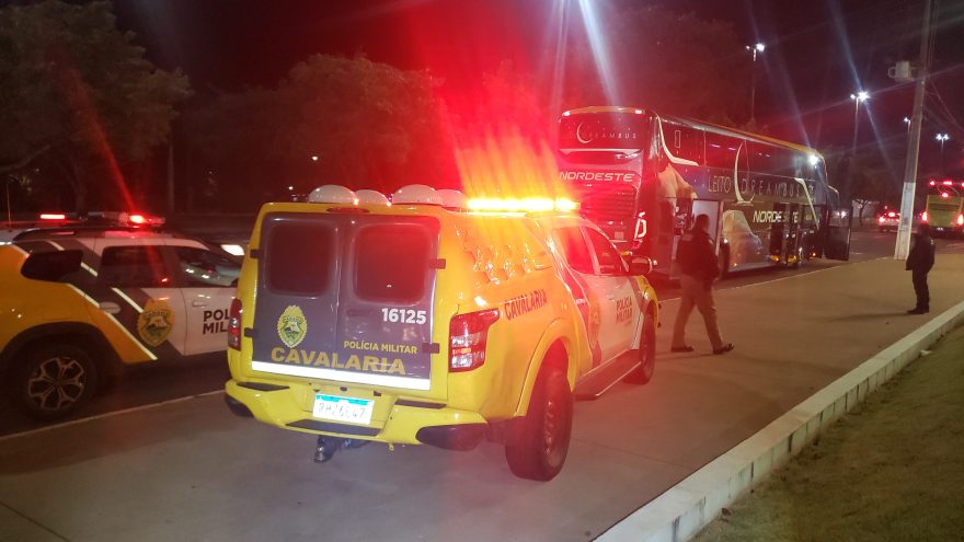 Polícia Militar intensifica fiscalização a ônibus de linha em Cascavel