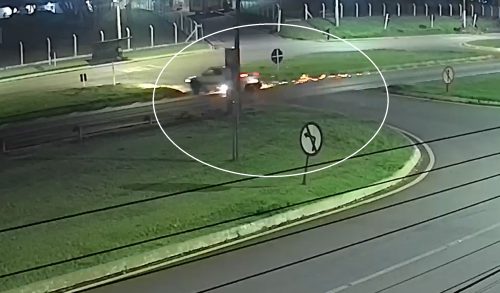 Nasceu de novo! Câmera registra acidente violento no Trevo da Portal