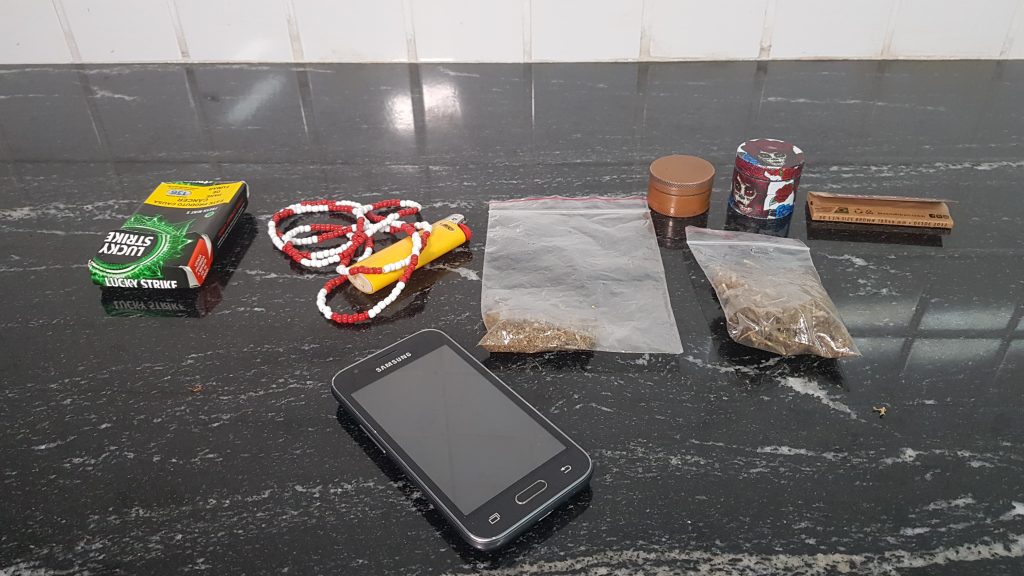 Ação da ROMU apreende adolescente com drogas em Cascavel