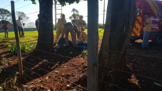 Fratura na coluna e queimaduras graves: idoso vítima de choque elétrico morre no hospital
