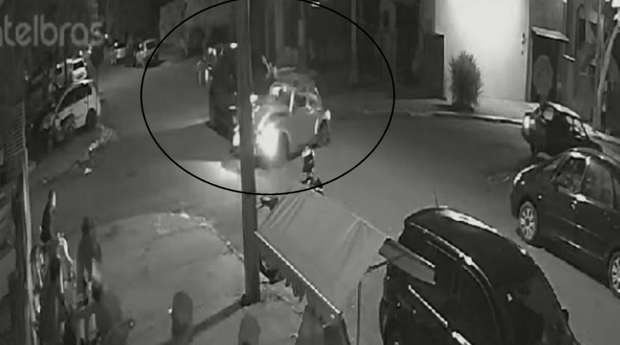Câmera registra acidente entre fusca e Ranger no Brasmadeira