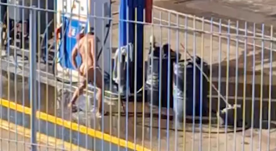 Enche o tanque e “ganha a lavagem”?