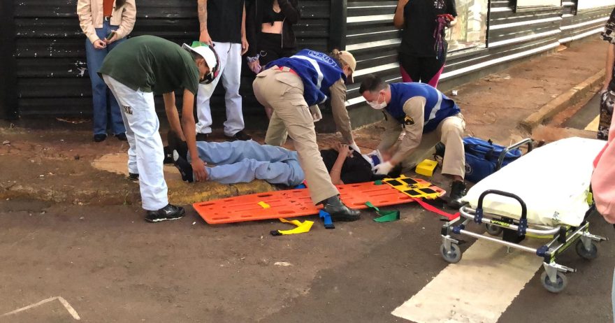 Acidente entre Santa Fé e CG 125 deixa motociclista fica ferido no Centro