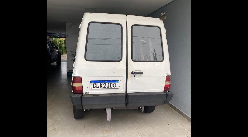 Internauta comunica furto de veículo Fiorino no Morumbi