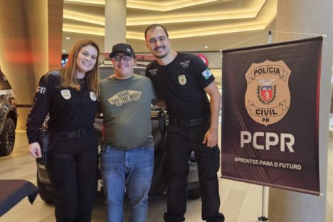 PCPR atende 1,2 mil pessoas em ação de prevenção ao uso de drogas em Curitiba Imagem referente a PCPR atende 1,2 mil pessoas em ação de prevenção ao uso de drogas em Curitiba