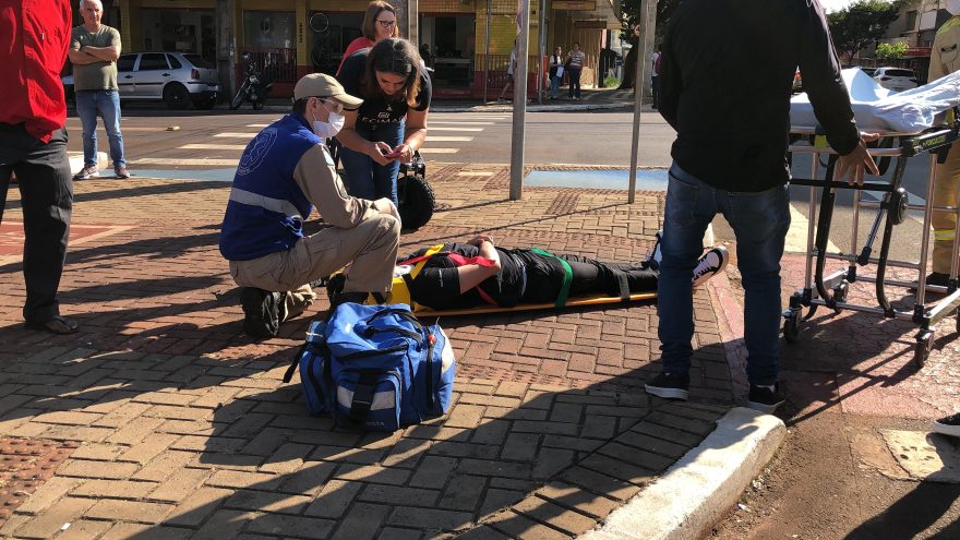 Queda de patinete mobiliza Corpo de Bombeiros ao Centro de Cascavel