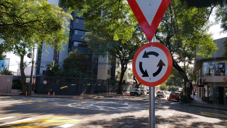 Transitar implanta três novas rotatórias em Cascavel