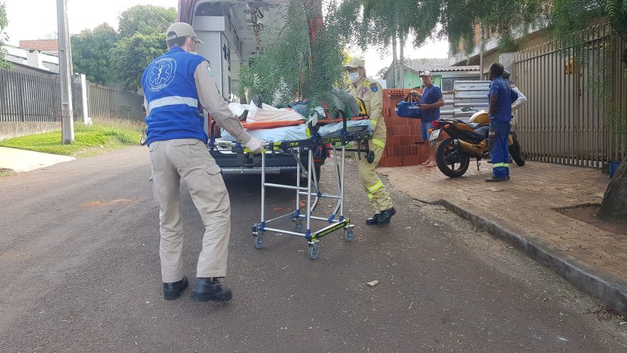Idoso sofre trauma na coluna após acidente de trabalho no Periolo