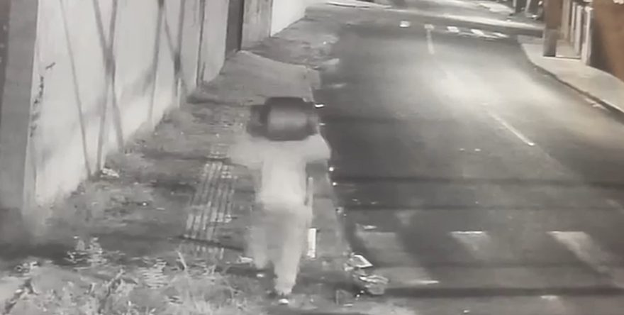 Ladrão é detido “com a mão na botija”