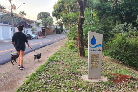 Imagem referente a Educação ambiental: Sanepar instala placas e totens em bacias hidrográficas de Londrina