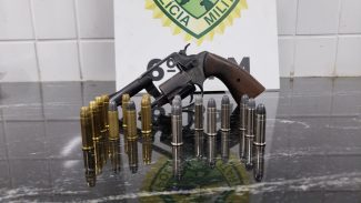 Suspeitos de participarem de atentado a tiros contra jovem no Floresta são detidos pela PM