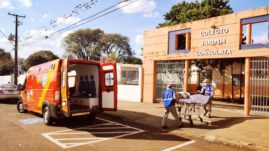 Adolescente é socorrido pelo Siate no Colégio Jardim Consolata
