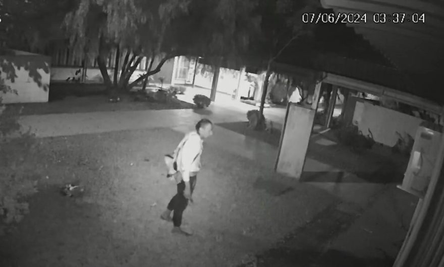 Vídeo mostra ladrão realizando furto de fios na Escola Edison Pietrobelli