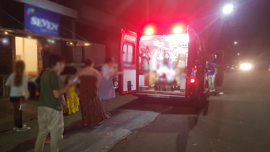 Criança é socorrida após sofrer queda em festa de aniversário no Brasília