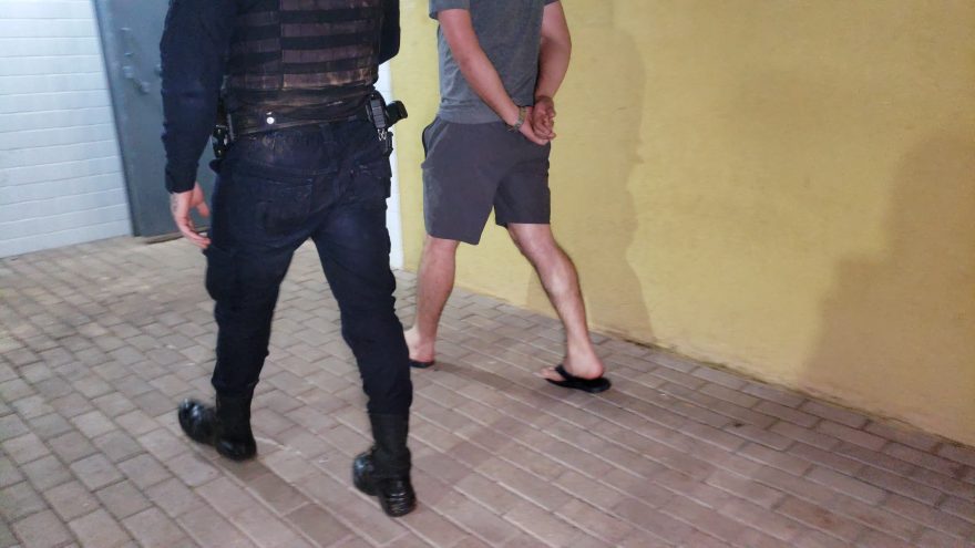 Homem é preso por embriaguez ao volante em abordagem policial na Rua São Paulo