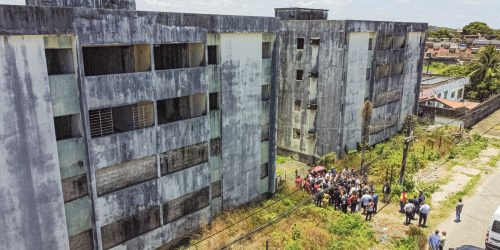 Imagem referente a Recife: famílias são indenizadas em R$ 120 mil por prédios-caixão