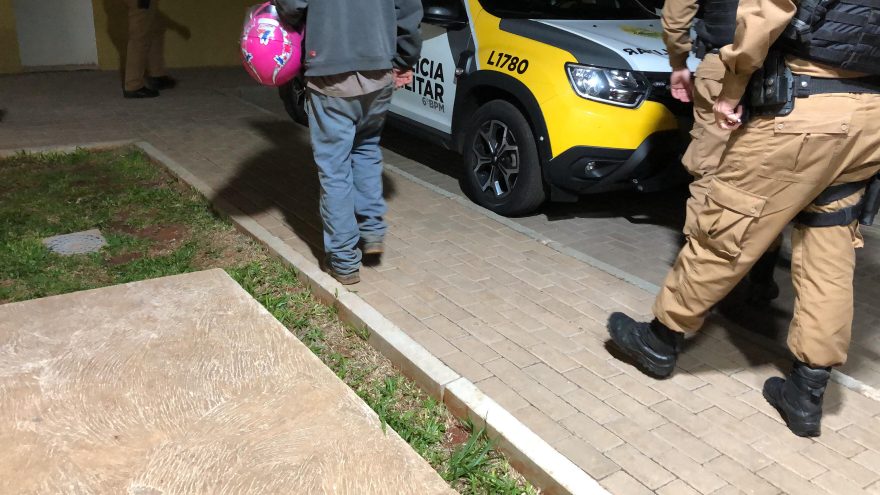 Homem é preso com moto furtada na Rua Domiciano Theobaldo Bresolin
