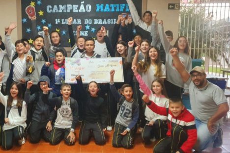 Imagem referente a Colégio de Nova Esperança do Sudoeste é 1º lugar na olimpíada nacional de matemática