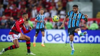 Flamengo recebe Grêmio no Maracanã mirando a ponta do Brasileiro