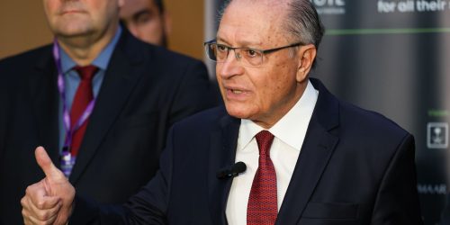 Imagem referente a Alckmin diz que governo tem “absoluta confiança” de que dólar vai cair