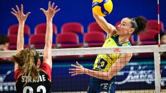 Brasil bate Alemanha e chega à 10ª vitória na Liga das Nações de Vôlei