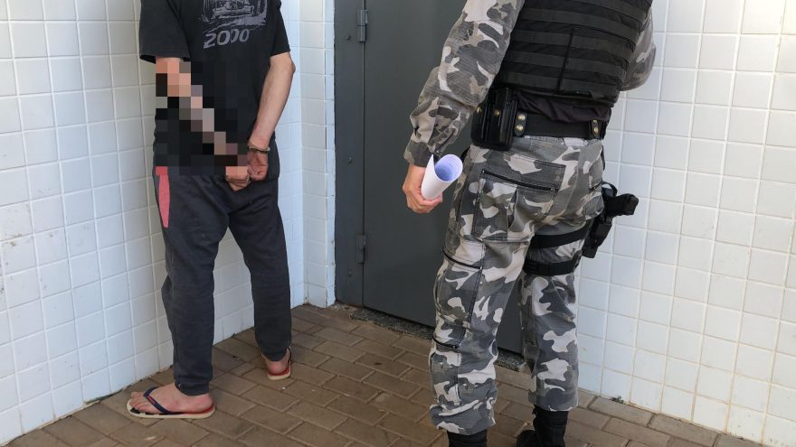 Durante ação do Gaeco, homem é preso em condomínio no Parque Verde