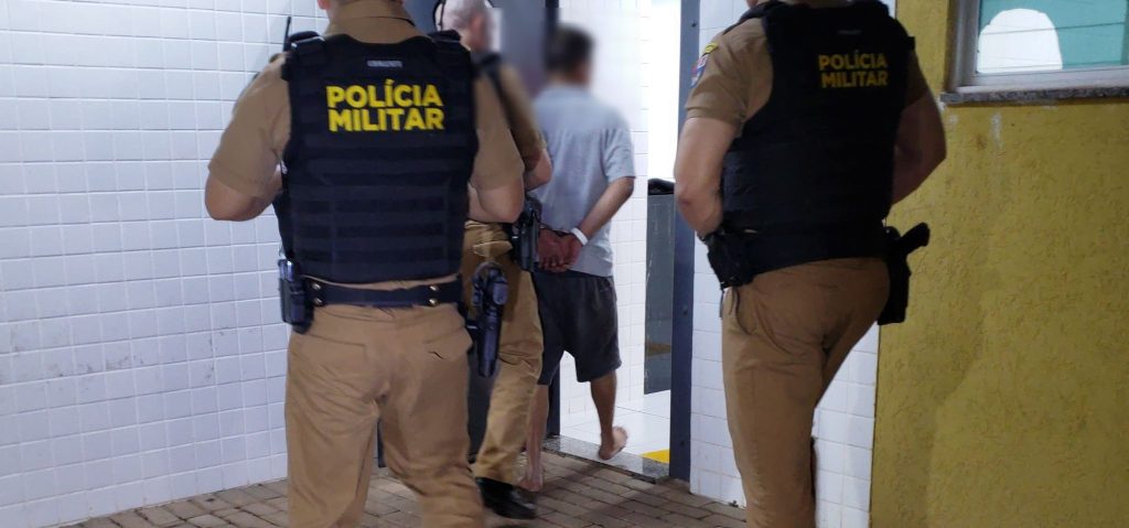 Homem agride companheira e fere filha de um ano que estava no colo da mulher, no bairro Interlagos