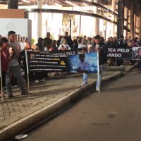 Imagem referente a Família e amigos pedem justiça pela morte Fernando Lorenzo na Avenida Piquiri