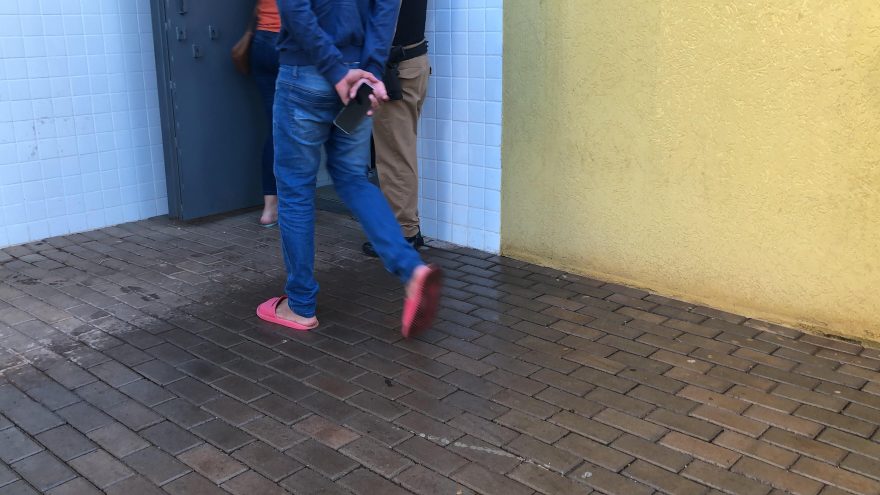 Vizinho visualiza briga de casal, chama a PM e caso vai parar na Delegacia