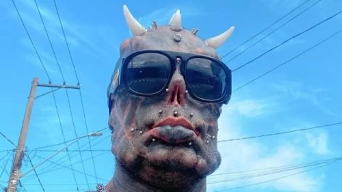 Diabão recebe RG com nome e foto atualizados Imagem referente a Diabão recebe RG com nome e foto atualizados