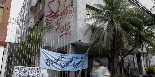 Imagem referente a Ocupações de prédios abandonados ganham força em Porto Alegre