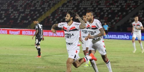 Imagem referente a Botafogo-SP supera Ponte Preta por 2 a 0 na Série B