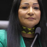 Imagem referente a Deputada é cassada por pagar tratamento estético com dinheiro público