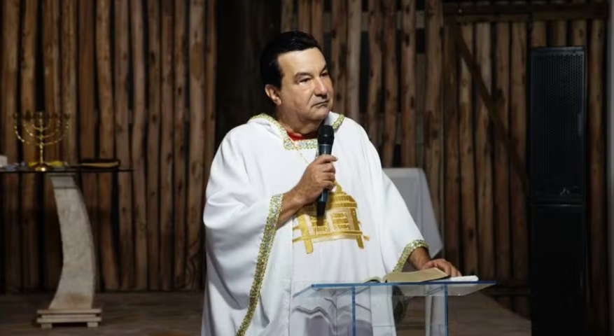 Pastor diz que mulheres devem “dar” para o marido mesmo sem vontade Pastor diz que mulheres devem “dar” para o marido mesmo sem vontade