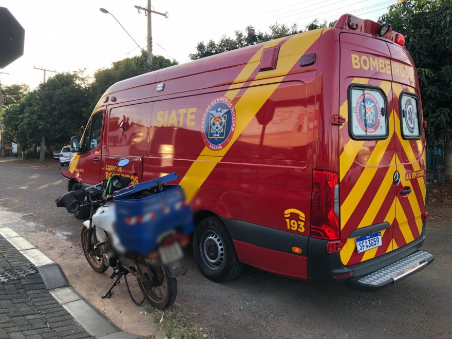 Entregador de moto fica ferido em acidente de trânsito no Claudete