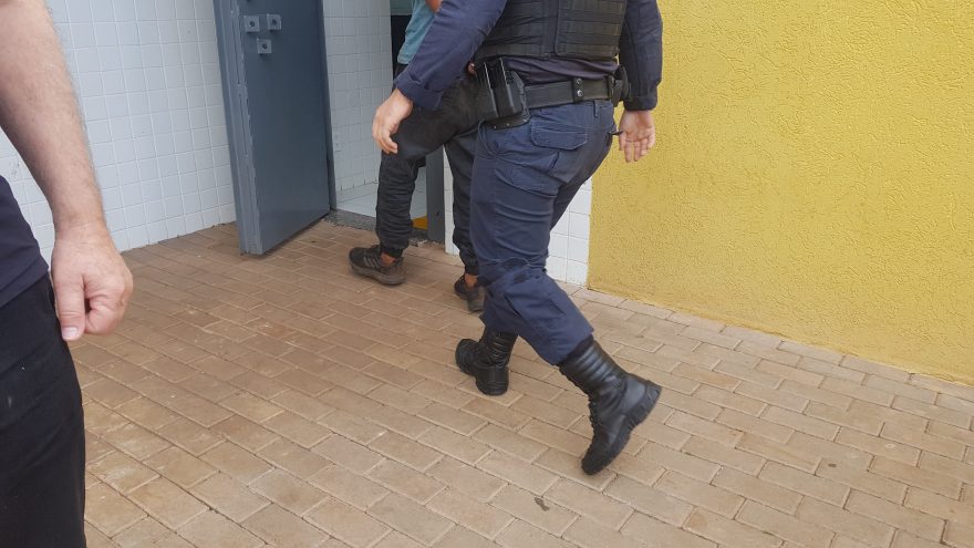 Trabalhador da rodoviária tem celular furtado, mas GM age e recupera o objeto