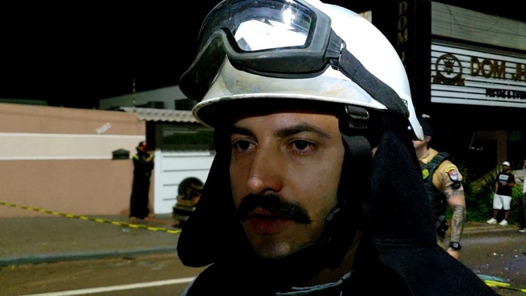 Capotamento na Brasil: jovem corre risco à vida, diz o Tenente Delai