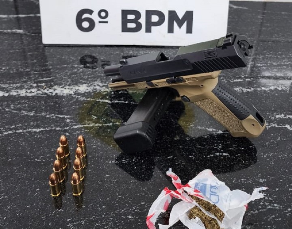 Homem embriagado é preso com arma e drogas após disparos em tabacaria no Alto Alegre