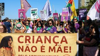 Manifestantes protestam contra PL do Aborto no Rio e em São Paulo