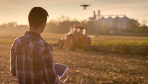 Fundetec e Senar-PR oferecem treinamento de pilotagem de drones Imagem referente a Fundetec e Senar-PR oferecem treinamento de pilotagem de drones