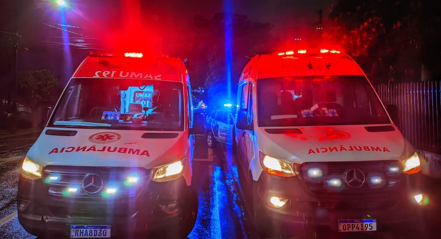 Homem em surto e violento é socorrido no Centro