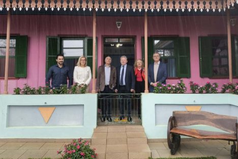 Comissário de Agricultura da União Europeia destaca serviço de extensão rural do Paraná