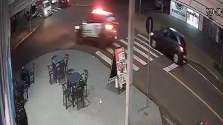 Vídeo mostra perseguição antes de acidente com viatura da GM
