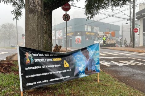 Imagem referente a Após morte do menino Nando, Transitar inicia instalação de semáforo na Rua Paraná