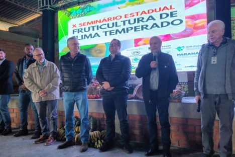 Com apoio do IDR-Paraná, evento de fruticultura na Lapa reúne mais de 600 participantes