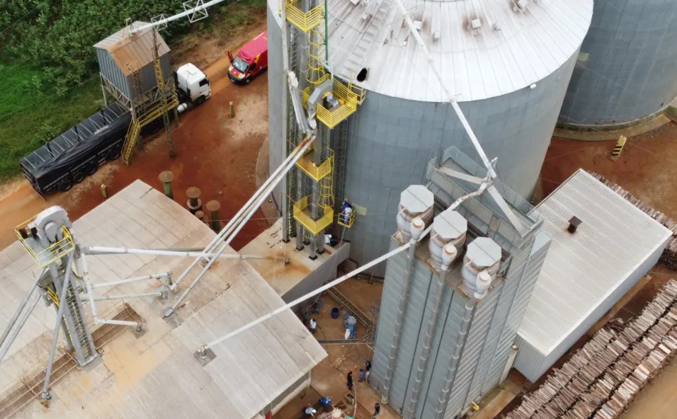 Resgate dramático: Trabalhador é salvo após passar nove horas preso em silo de grãos no Paraná