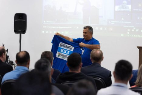 Sanepar homenageia colaboradores que atuaram na tragédia do Rio Grande do Sul