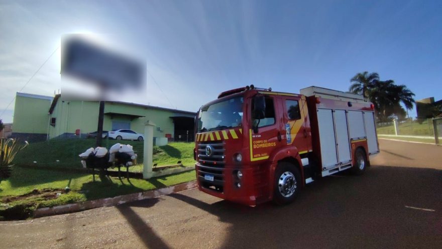 Princípio de incêndio mobiliza Corpo de Bombeiros em empresa às margens da BR-467 em Cascavel